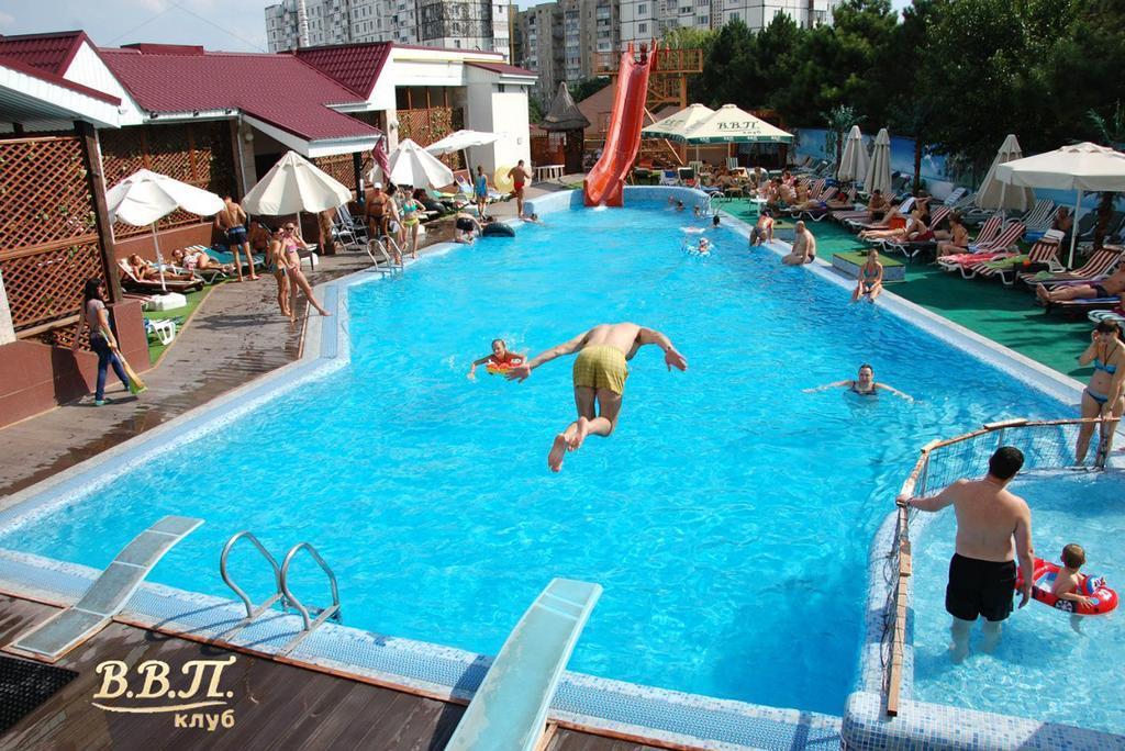 Vvp Club Hotel Tiraspol Ngoại thất bức ảnh